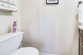 Serene Ruidoso Getaway - 16 Mi to Ski Apache!