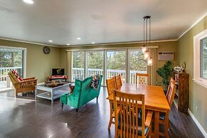 Pet-friendly Montana Abode w/ Balcony & Fireplace!