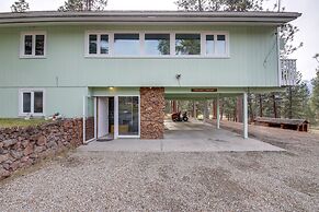 Pet-friendly Montana Abode w/ Balcony & Fireplace!