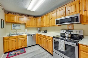 Spacious Bartlett Condo w/ Balconies & Pool!