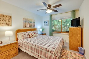 Spacious Bartlett Condo w/ Balconies & Pool!