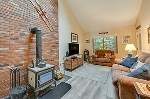 Spacious Bartlett Condo w/ Balconies & Pool!