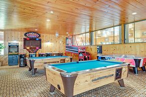 Spacious Bartlett Condo w/ Balconies & Pool!