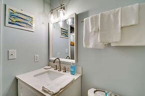 Gulf Coast 'cozy Condo' w/ Pool: Walk to Beach!