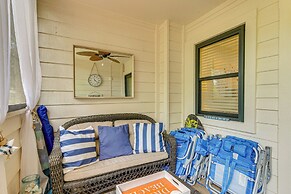 Walk to Beach: Hilton Head Condo w/ Screened Porch