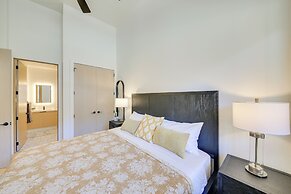 Luxe Schweitzer Condo w/ Hot Tub: Ski-in/ski-out!