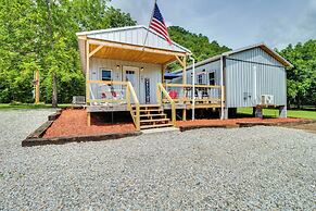 Norfork Studio Escape: Walk to White River!