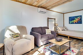 Norfork Studio Escape: Walk to White River!