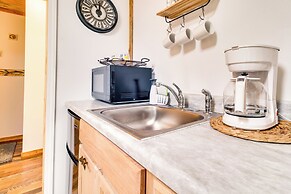 Norfork Studio Escape: Walk to White River!