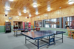 Bartlett Mtn Retreat: 1 Mi to Attitash Ski Lifts