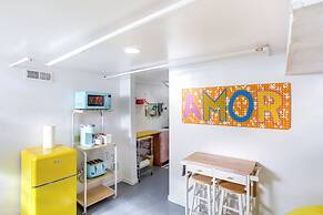 Gordon Square Studio ~ 4 Mi to Downtown Cleveland!