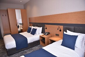 Hotel Monarch