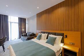 Hotel Monarch