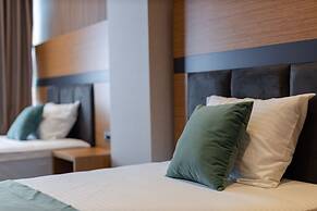 Hotel Monarch