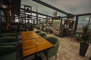 Hotel Monarch