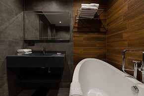 Hotel Monarch
