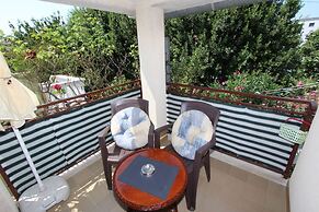 Rooms and Apartment Pina