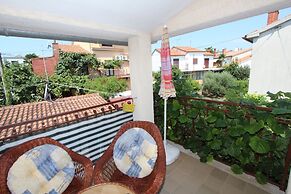 Rooms and Apartment Pina