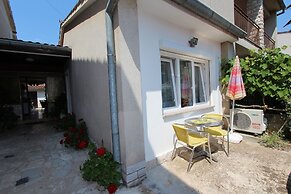 Rooms and Apartment Pina