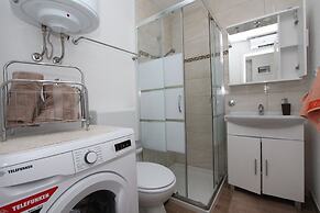 Rooms and Apartment Pina