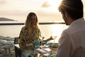 Cala Beach Resort
