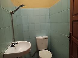 OYO 93332 Kharis Home Stay