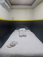 OYO 93332 Kharis Home Stay