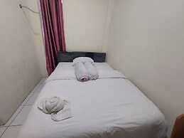 OYO 93332 Kharis Home Stay