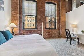 Historic Loft Retreat With Pool