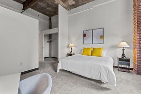 Historic Loft Retreat With Pool