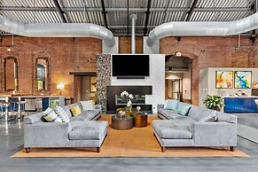 Historic Loft Retreat With Pool