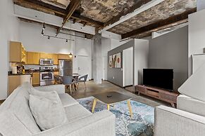 Historic Loft Retreat With Pool