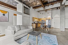 Historic Loft Retreat With Pool