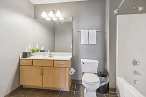 Historic Loft Retreat With Pool