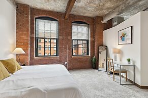 Historic Loft Retreat With Pool