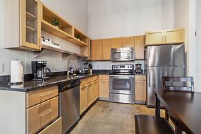 Historic Loft Retreat With Pool