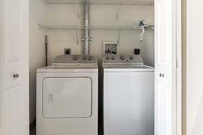 Historic Loft Retreat With Pool