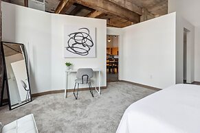 Historic Loft Retreat With Pool