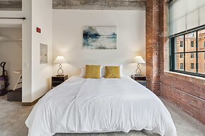 Historic Loft Retreat With Pool