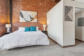 Historic Loft Retreat With Pool