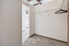 Historic Loft Retreat With Pool