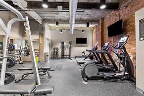 Historic Loft Retreat With Pool