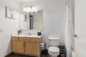 Historic Loft Retreat With Pool