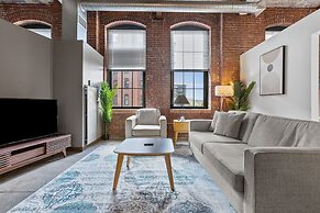 Historic Loft Retreat With Pool