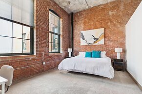 Historic Loft Retreat With Pool