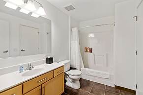 Historic Loft Retreat With Pool