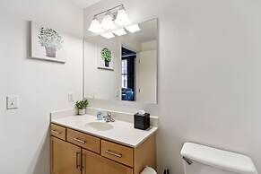 Historic Loft Retreat With Pool