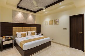 Royal Rawal - Luxury Boutique Hotel