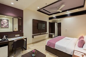 Royal Rawal - Luxury Boutique Hotel