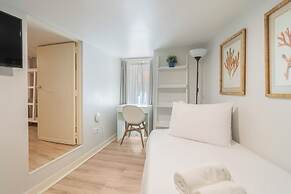 Metropolitan Lisbon Janelas Verdes